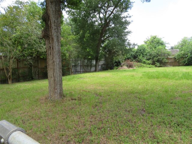 801 Cub Lane, Richmond, TX 77469