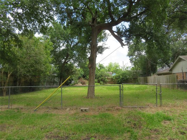801 Cub Lane, Richmond, TX 77469