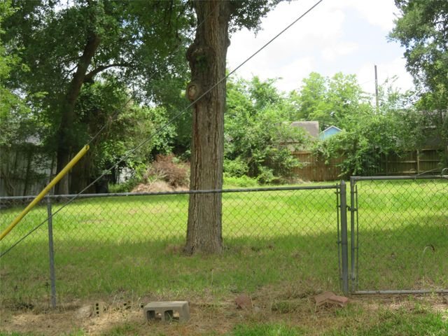 801 Cub Lane, Richmond, TX 77469