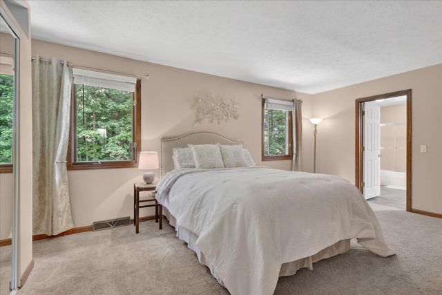 2467 Palm Dale Drive Sw, City Of Wyoming, MI 49418