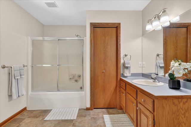 2467 Palm Dale Drive Sw, City Of Wyoming, MI 49418