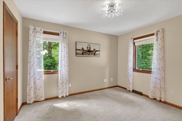 2467 Palm Dale Drive Sw, City Of Wyoming, MI 49418