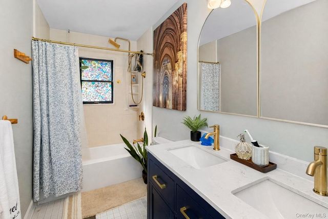 38 Corey Trail, Ridge, NY 11961