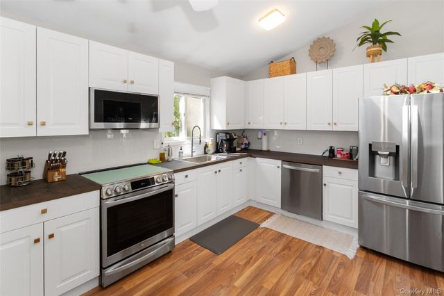 38 Corey Trail, Ridge, NY 11961