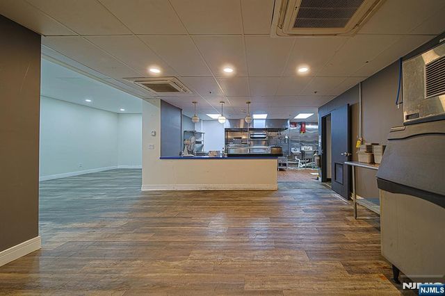 225 Broad Avenue, Palisades Park, NJ 07650