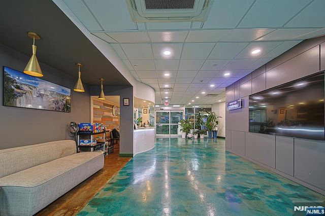 225 Broad Avenue, Palisades Park, NJ 07650