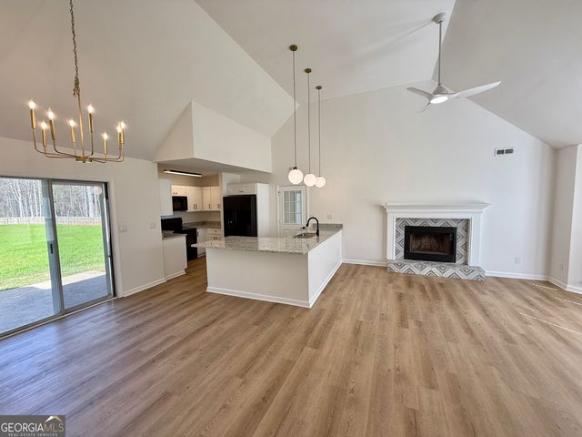 146 Jeb Stuart Drive, Newnan, GA 30265