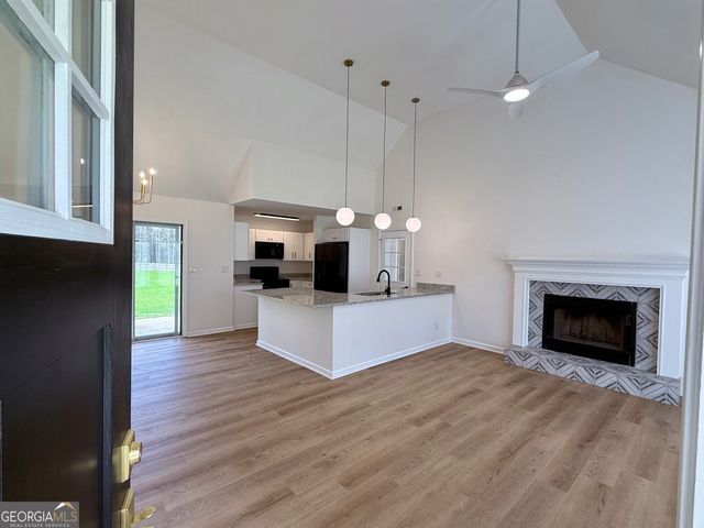 146 Jeb Stuart Drive, Newnan, GA 30265