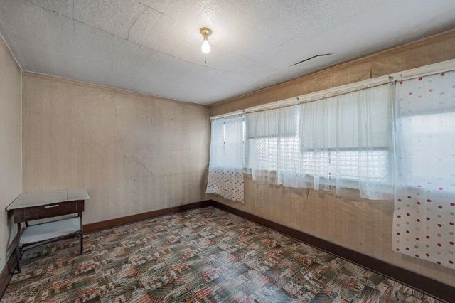 1643 E Wellesley Ave, Spokane, WA 99207