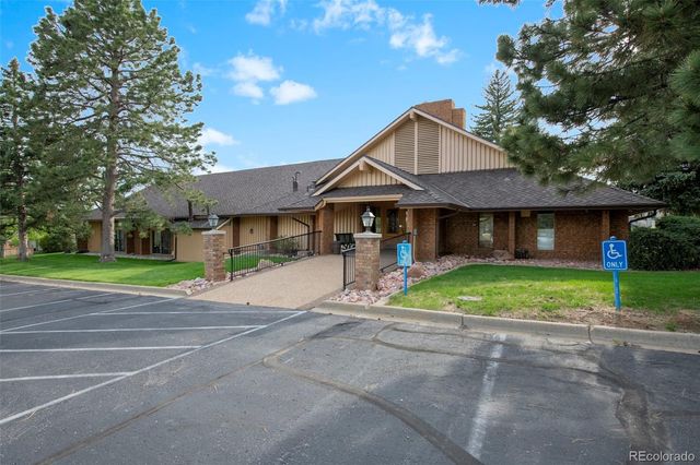 19 Douglas Drive N, Broomfield, CO 80020