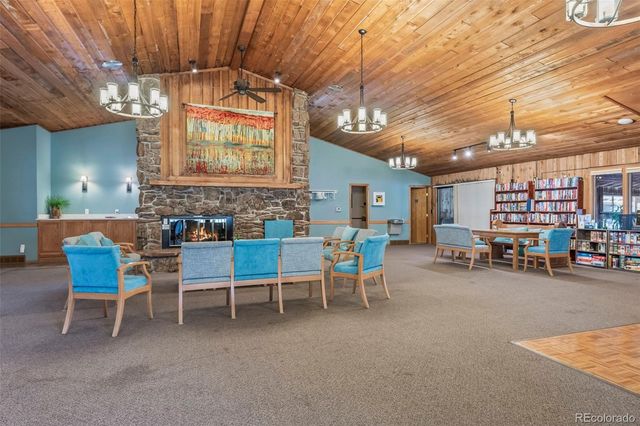 19 Douglas Drive N, Broomfield, CO 80020