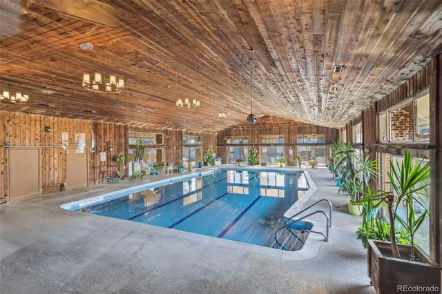 19 Douglas Drive N, Broomfield, CO 80020