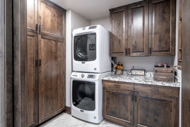 363 Granite Falls Way, Grand Junction, CO 81507