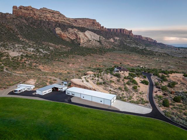 363 Granite Falls Way, Grand Junction, CO 81507