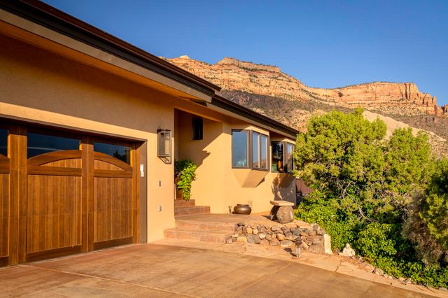 363 Granite Falls Way, Grand Junction, CO 81507