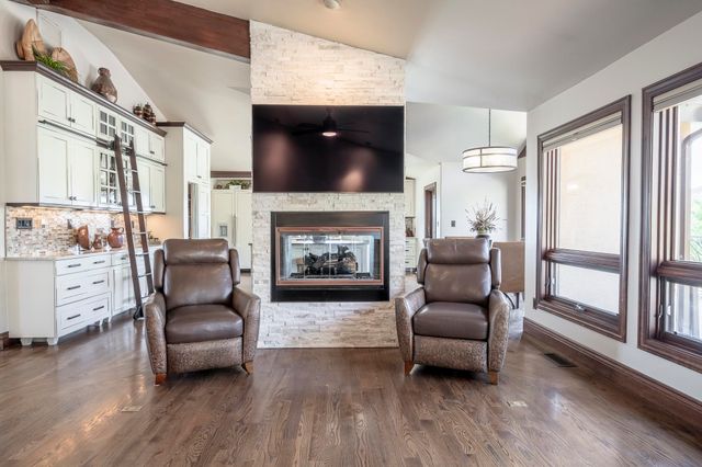 363 Granite Falls Way, Grand Junction, CO 81507