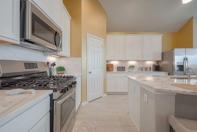 1061 Apple Ridge Road, Magnolia, TX 77355