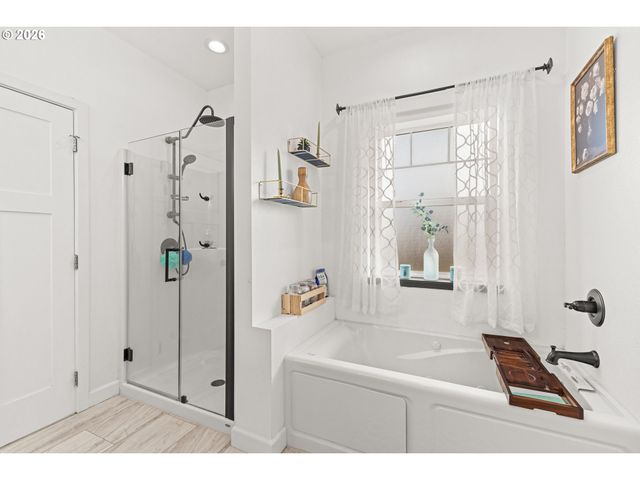 1118 S 11TH St, Coos Bay, OR 97420