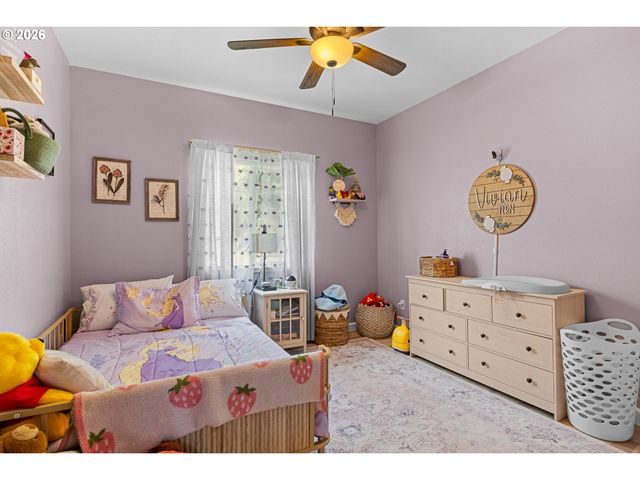 1118 S 11TH St, Coos Bay, OR 97420