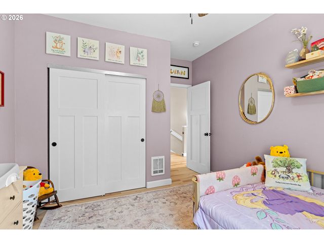 1118 S 11TH St, Coos Bay, OR 97420