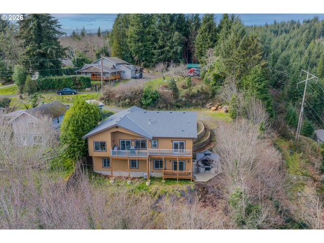 1118 S 11TH St, Coos Bay, OR 97420