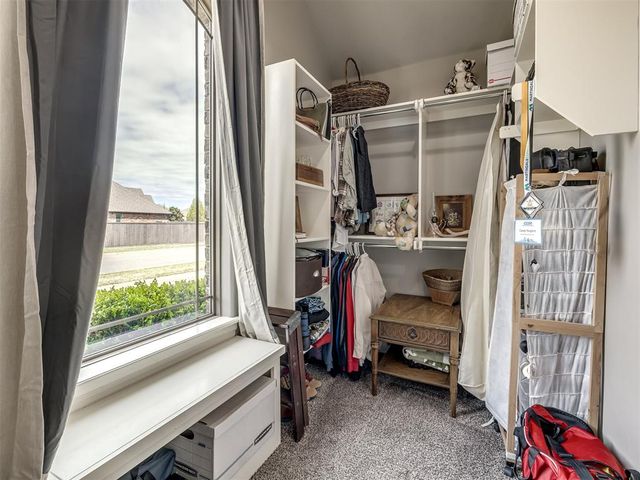 11708 SW 25th Court, Yukon, OK 73099