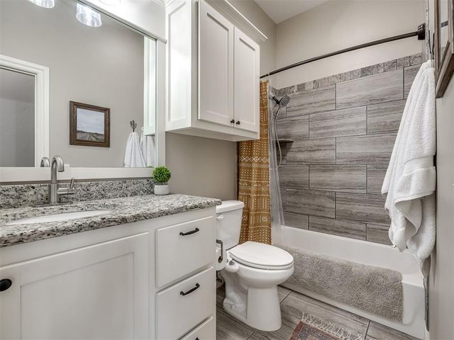 11708 SW 25th Court, Yukon, OK 73099