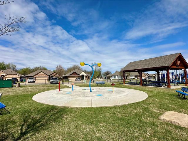 11708 SW 25th Court, Yukon, OK 73099