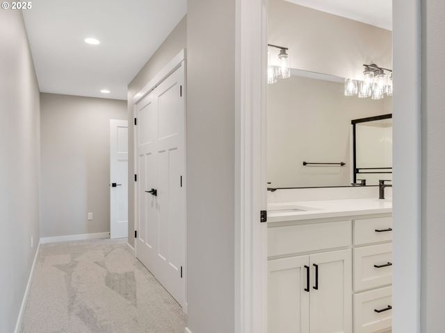 120 Sw ALDER Ct, Warrenton, OR 97146