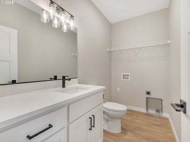 120 Sw ALDER Ct, Warrenton, OR 97146