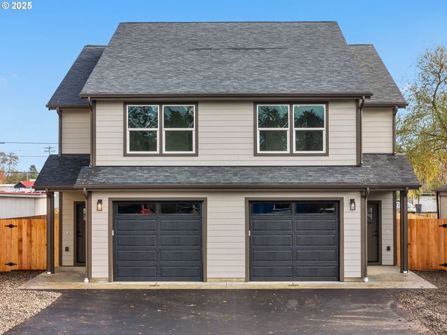 120 Sw ALDER Ct, Warrenton, OR 97146