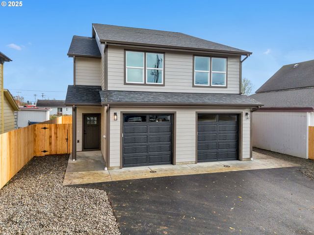 120 Sw ALDER Ct, Warrenton, OR 97146