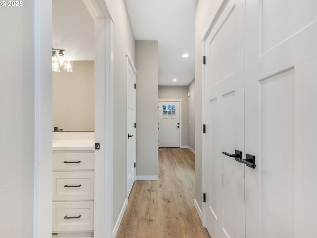 120 Sw ALDER Ct, Warrenton, OR 97146