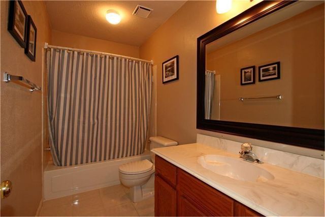 7 Thrush Grove Place, The Woodlands, TX 77381