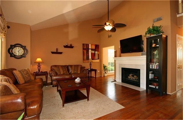 7 Thrush Grove Place, The Woodlands, TX 77381