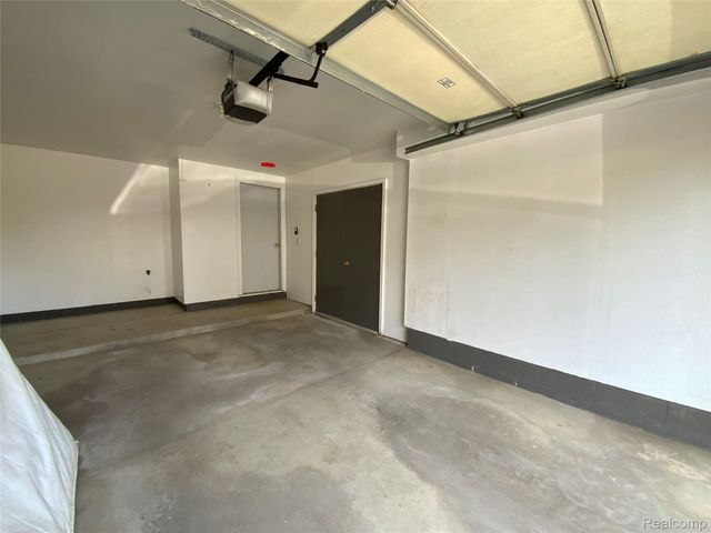 3577 Oakmonte Boulevard, Rochester, MI 48306