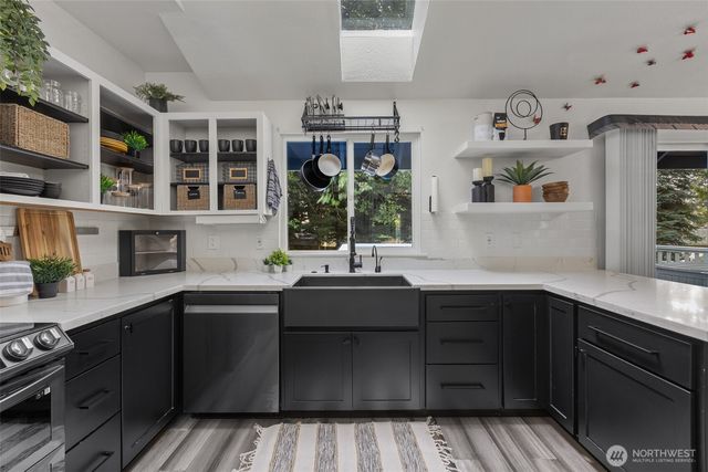 1602 151st Place SW, Lynnwood, WA 98087