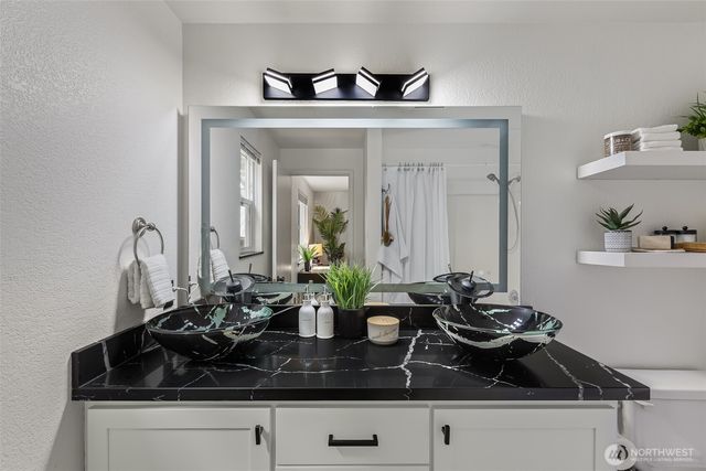 1602 151st Place SW, Lynnwood, WA 98087