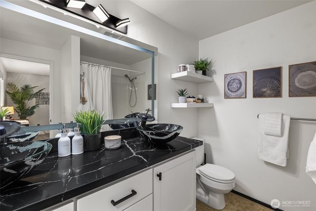 1602 151st Place SW, Lynnwood, WA 98087