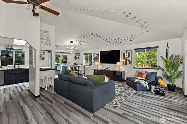 1602 151st Place SW, Lynnwood, WA 98087