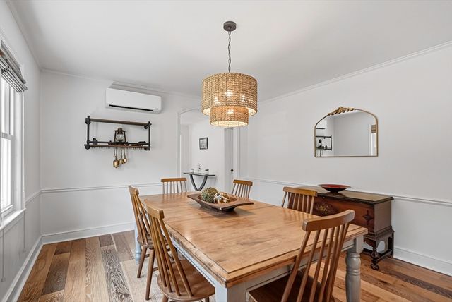 35 North Ave, Mendon, MA 01756
