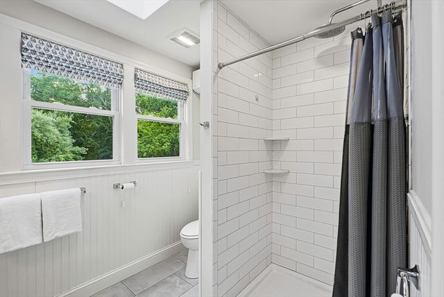 35 North Ave, Mendon, MA 01756