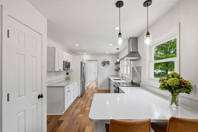 35 North Ave, Mendon, MA 01756