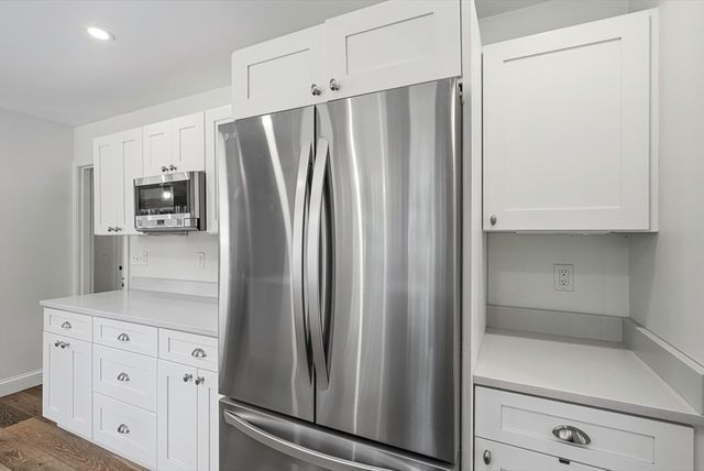 35 North Ave, Mendon, MA 01756