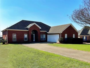 1906 Dundee Drive, Prattville, AL 36066