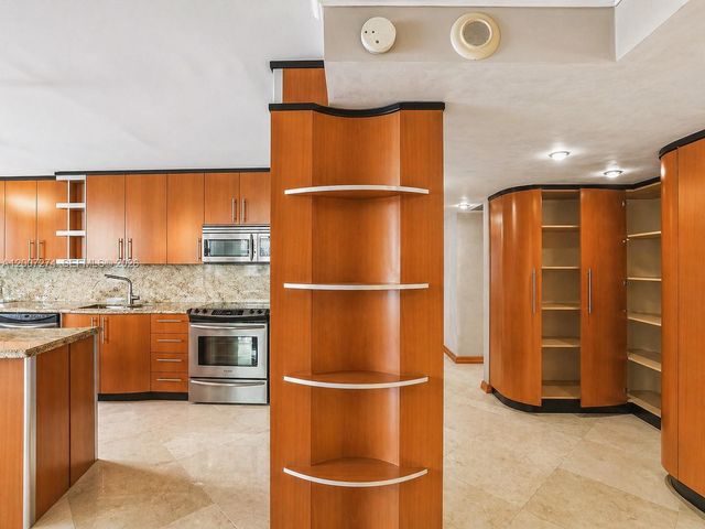 251 174th St 1904, Sunny Isles Beach, FL 33160