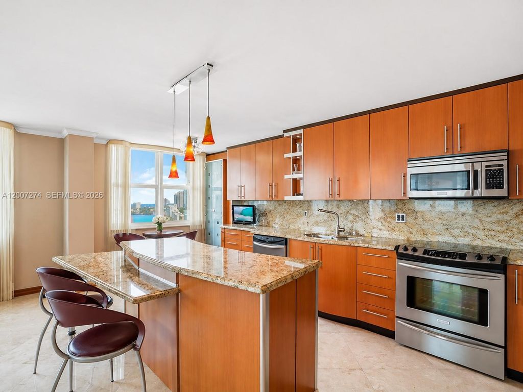 251 174th St 1904, Sunny Isles Beach, FL 33160