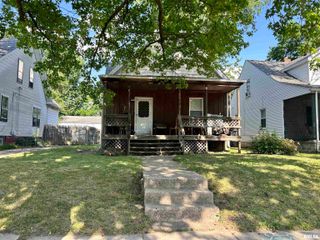 2340 S 10TH Street, Springfield, IL 62703
