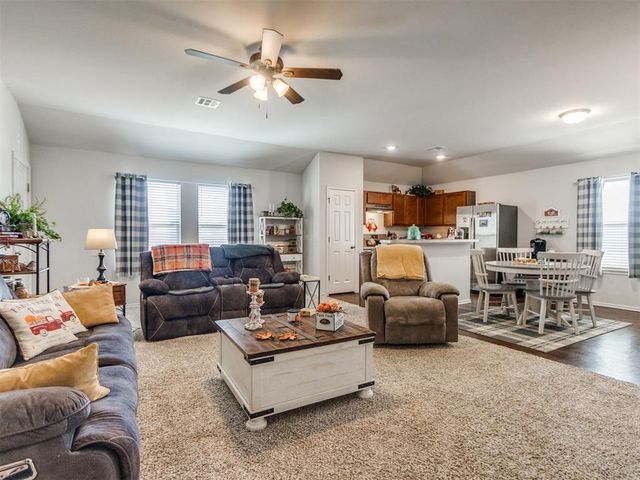 11036 NW 94th Street, Yukon, OK 73099