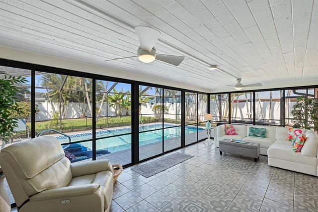1829 CORNWALLIS PARKWAY, Cape Coral, FL 33904